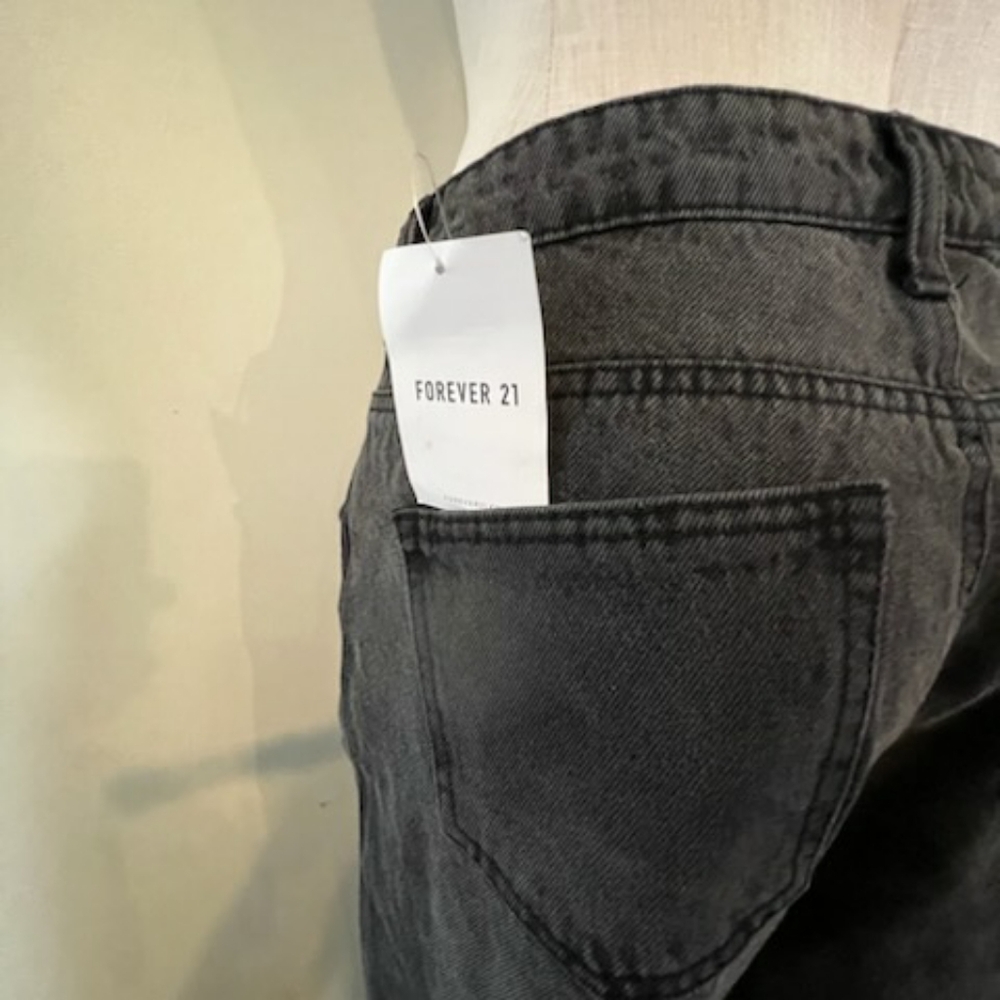 Forever 21 Unisex Crisscross Waist 90s Fit Jeans9 - Picture 9 of 15